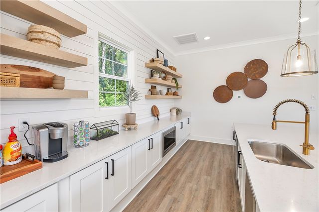 245 Fox Run Drive Myrtle, Brunswick, GA 31525