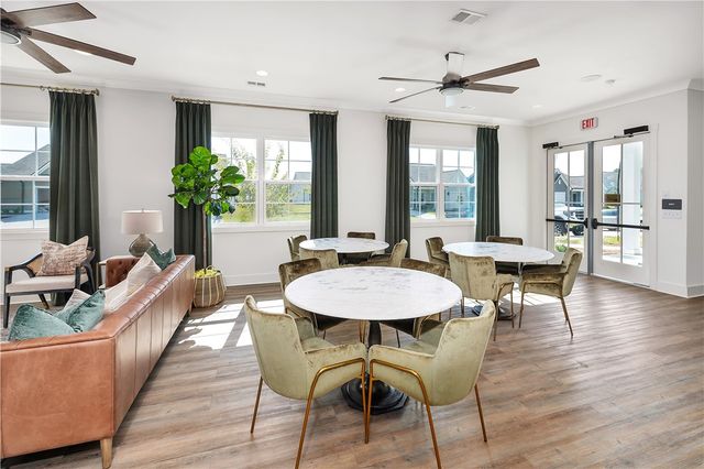 245 Fox Run Drive Myrtle, Brunswick, GA 31525