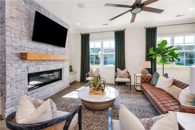 245 Fox Run Drive Myrtle, Brunswick, GA 31525