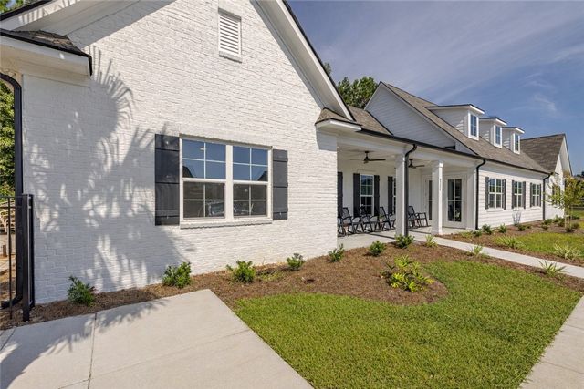 245 Fox Run Drive Myrtle, Brunswick, GA 31525