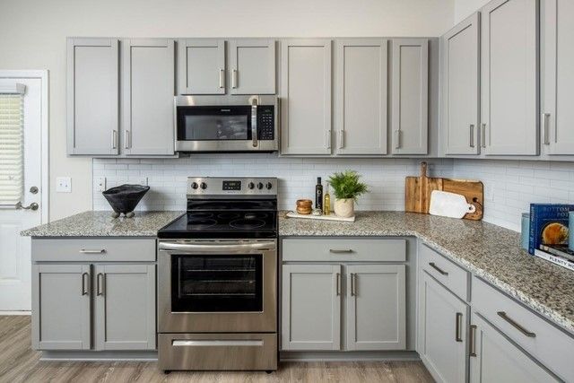 245 Fox Run Drive Myrtle, Brunswick, GA 31525