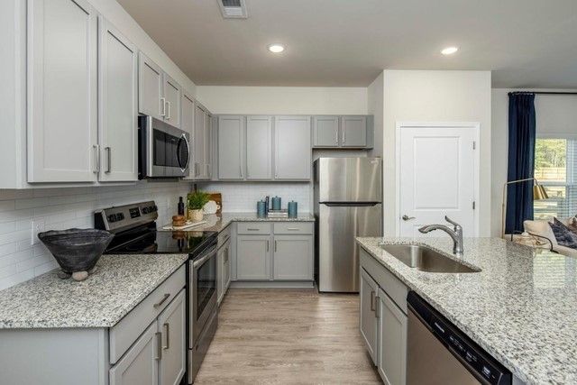 245 Fox Run Drive Myrtle, Brunswick, GA 31525