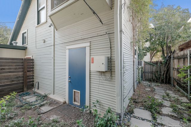 121 W Woodlawn Ave Unit 1, San Antonio, TX 78212