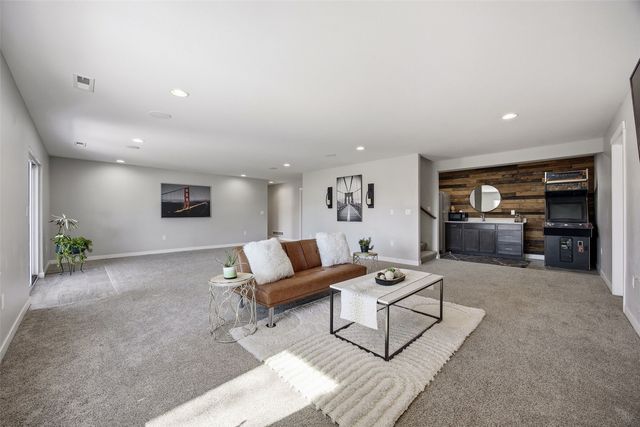 315 Canterbury Street, North Liberty, IA 52317