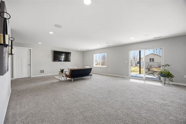 315 Canterbury Street, North Liberty, IA 52317