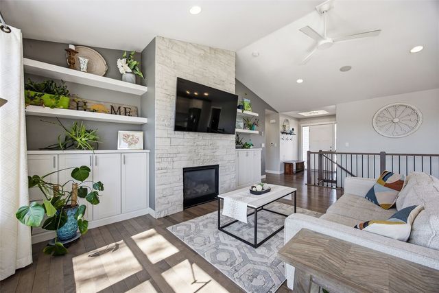 315 Canterbury Street, North Liberty, IA 52317