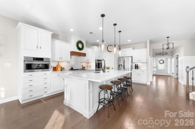 17549 Julees Walk Lane, Davidson, NC 28036