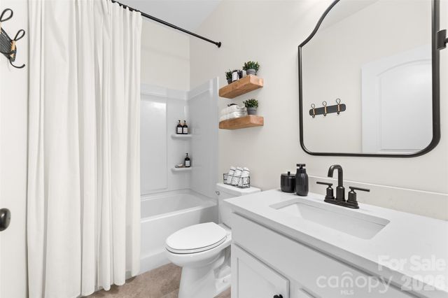 17549 Julees Walk Lane, Davidson, NC 28036