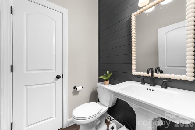 17549 Julees Walk Lane, Davidson, NC 28036