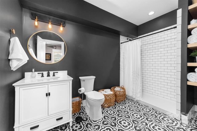 17549 Julees Walk Lane, Davidson, NC 28036