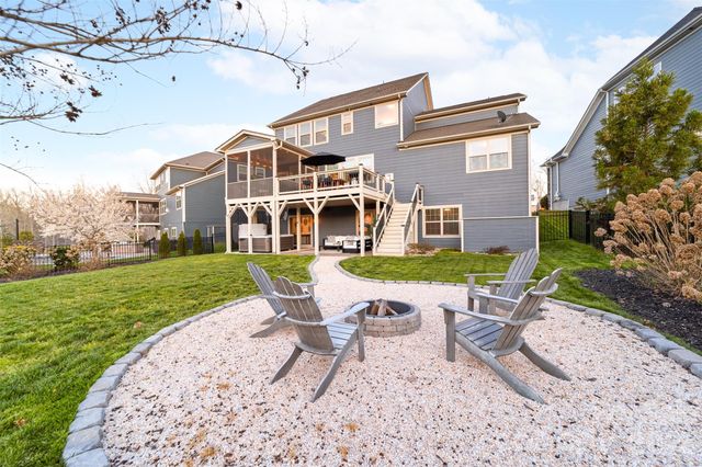 17549 Julees Walk Lane, Davidson, NC 28036