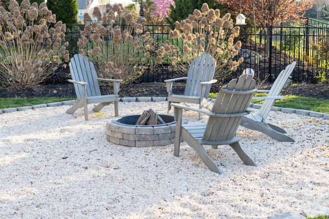 17549 Julees Walk Lane, Davidson, NC 28036