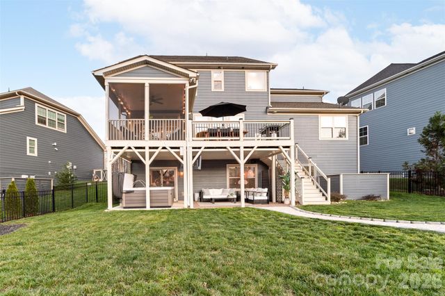 17549 Julees Walk Lane, Davidson, NC 28036