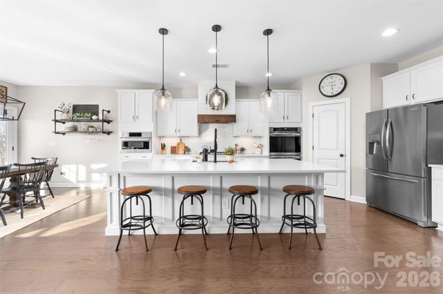 17549 Julees Walk Lane, Davidson, NC 28036