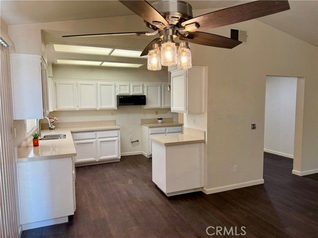 22594 Cuyama Court, Apple Valley, CA 92307