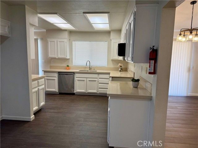 22594 Cuyama Court, Apple Valley, CA 92307