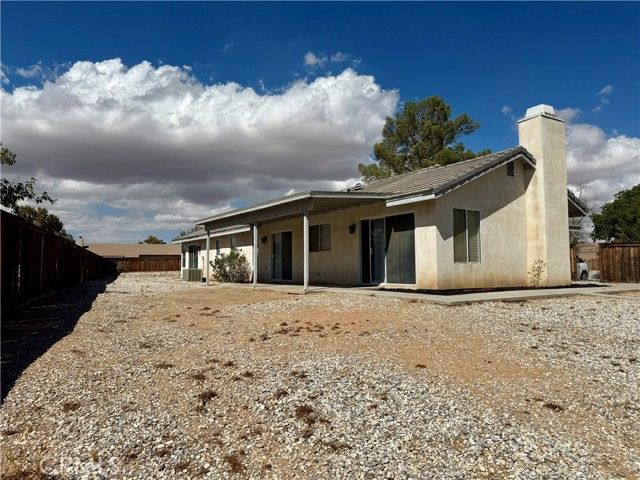 22594 Cuyama Court, Apple Valley, CA 92307