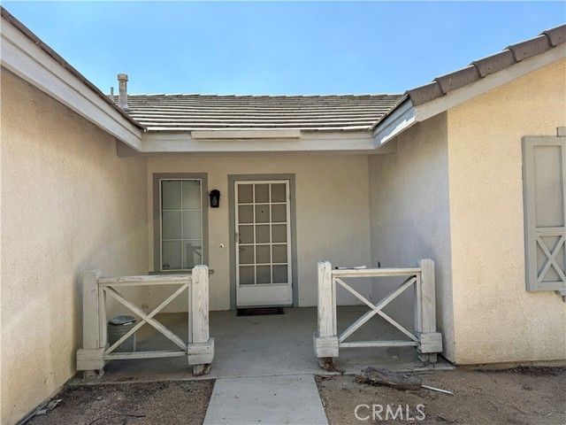 22594 Cuyama Court, Apple Valley, CA 92307