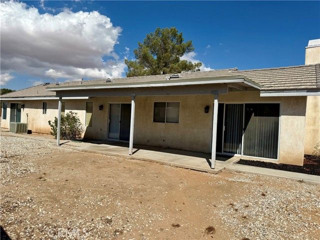 22594 Cuyama Court, Apple Valley, CA 92307