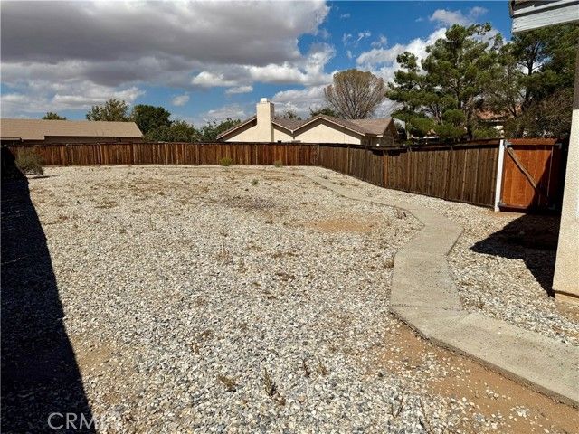22594 Cuyama Court, Apple Valley, CA 92307