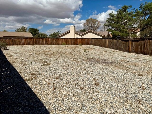 22594 Cuyama Court, Apple Valley, CA 92307