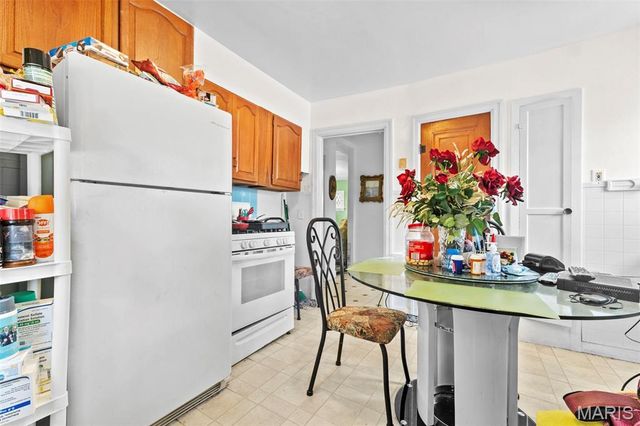 3738 Lawler Drive, St Louis, MO 63121