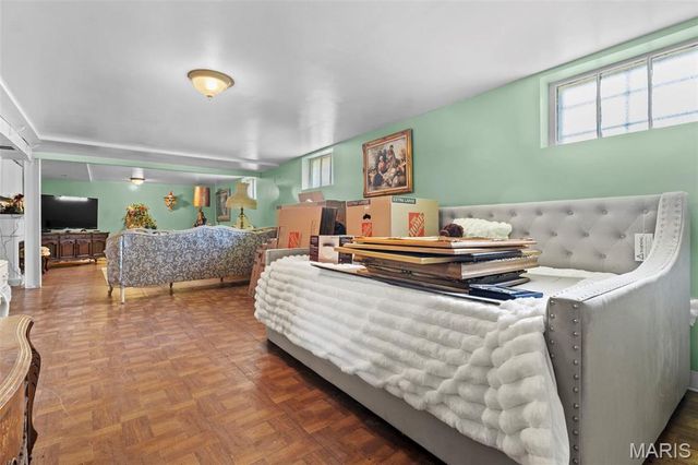 3738 Lawler Drive, St Louis, MO 63121