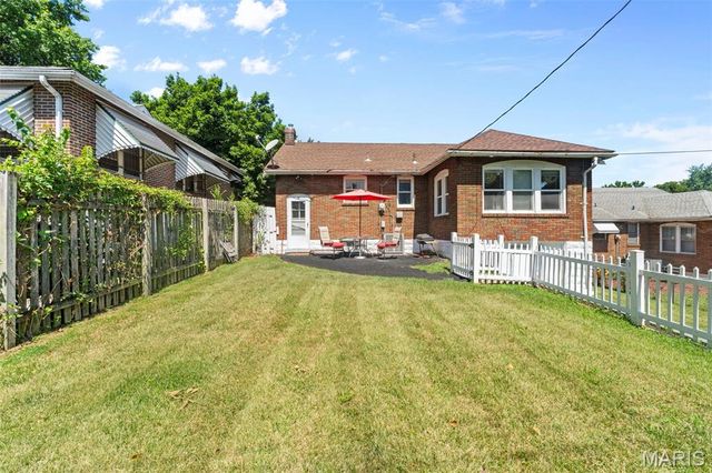 3738 Lawler Drive, St Louis, MO 63121