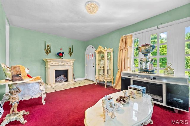 3738 Lawler Drive, St Louis, MO 63121