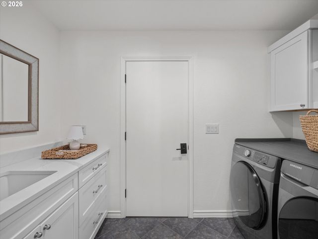 1731 Nw DORAL St, Mc Minnville, OR 97128