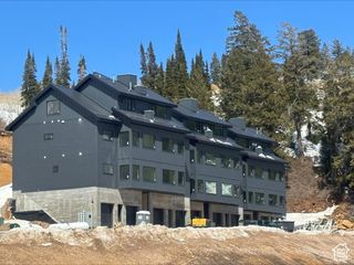 6560 N WOLF CREEK DR #208, Eden, UT 84310
