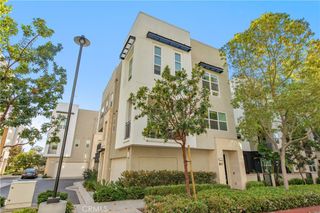 2208 Synergy, Irvine, CA 92614