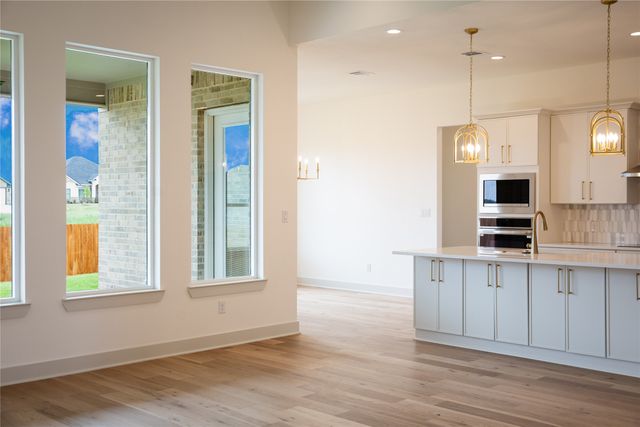1337 Tahonta Drive, Hewitt, TX 76643