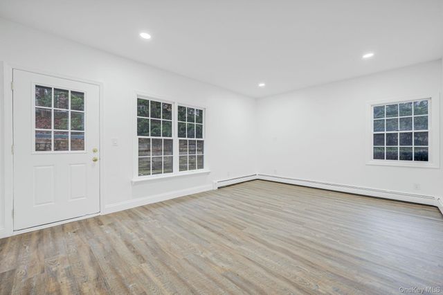 7 Spruce Court, Huntington, NY 11743