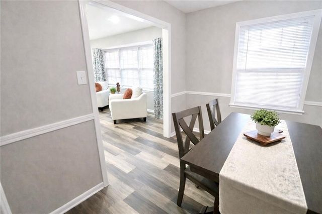 3807 S Fuller Avenue, Independence, MO 64052