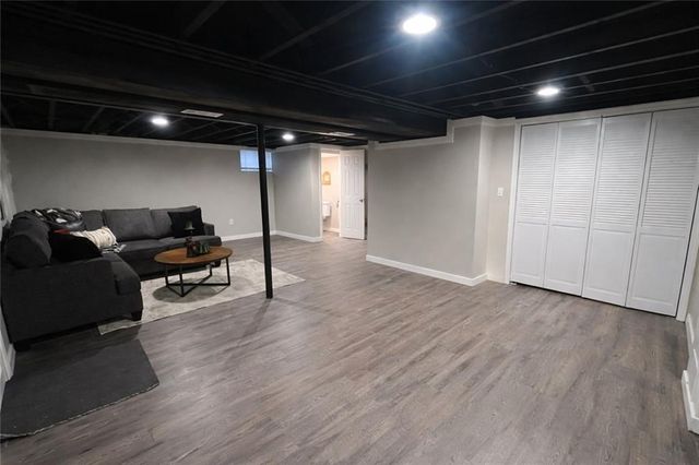 3807 S Fuller Avenue, Independence, MO 64052