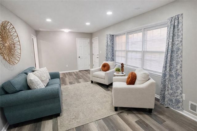 3807 S Fuller Avenue, Independence, MO 64052