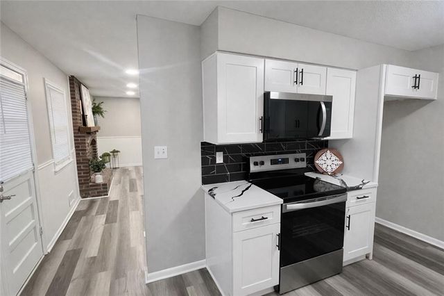 3807 S Fuller Avenue, Independence, MO 64052