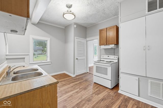 303 Bishop Street, Mooresville, IN 46158