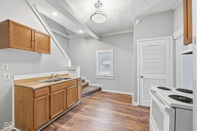 303 Bishop Street, Mooresville, IN 46158