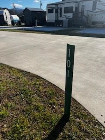 101 Foggy Mountain Road, Blairsville, GA 30512