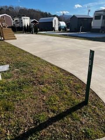 101 Foggy Mountain Road, Blairsville, GA 30512