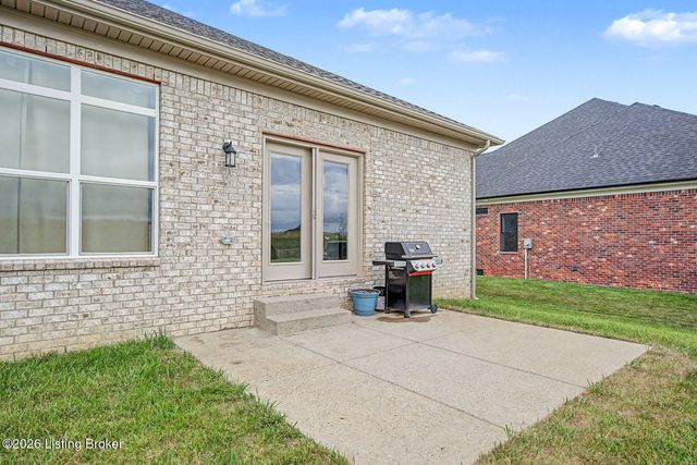 6802 Hawley View Ct, Crestwood, KY 40014