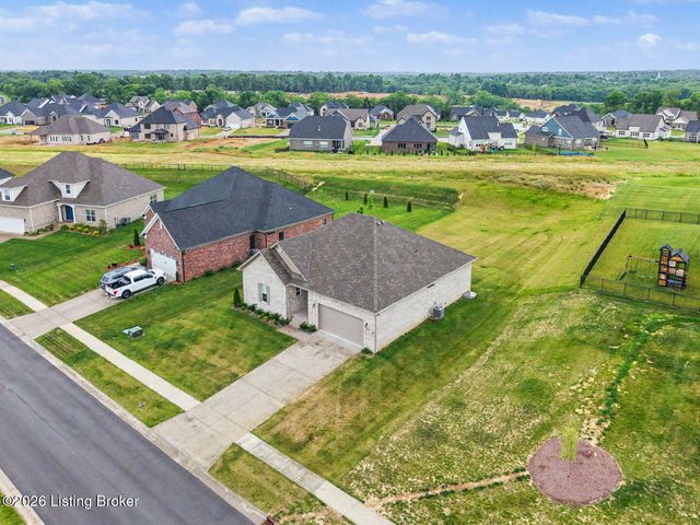 6802 Hawley View Ct, Crestwood, KY 40014