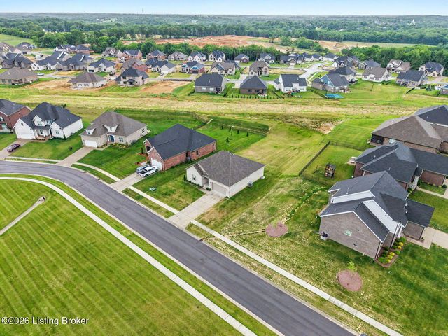 6802 Hawley View Ct, Crestwood, KY 40014