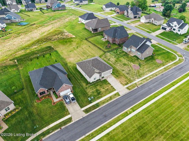 6802 Hawley View Ct, Crestwood, KY 40014