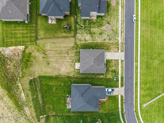 6802 Hawley View Ct, Crestwood, KY 40014
