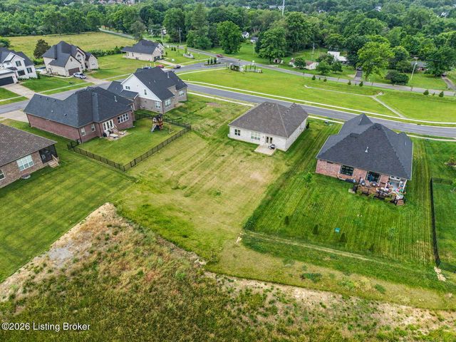 6802 Hawley View Ct, Crestwood, KY 40014