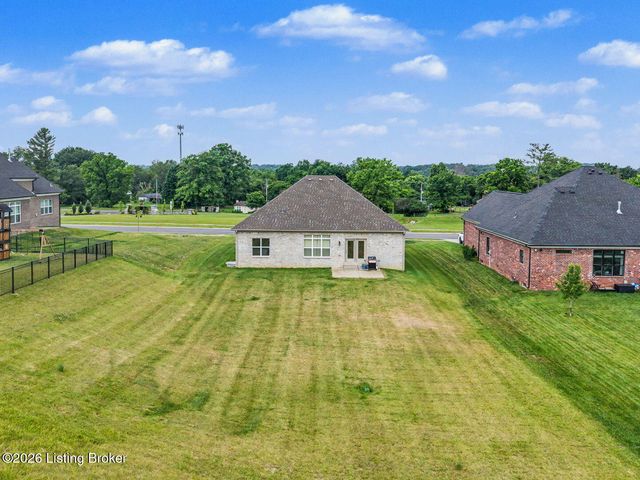6802 Hawley View Ct, Crestwood, KY 40014