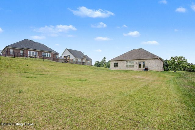 6802 Hawley View Ct, Crestwood, KY 40014